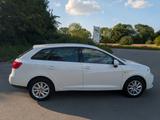 Seat Ibiza 1.2 ST SUN Klima*Bluetooth*Einparkhilfe - Seat Ibiza mit Benzin-Antrieb: Kombi, 1.2