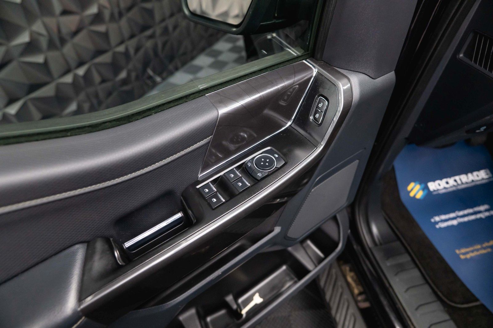 Fahrzeugabbildung Ford F150 3.5L V6 PowerBoost RAPTOR Twin-Turbo 4x4