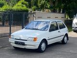 Ford Fiesta 1.1i Fun /OMA's Auto sucht neuen Besitzer - Ford aus 1992