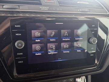 Volkswagen Touran 2.0 TDI DSG LED NAVI ACC 7SITZE AHK