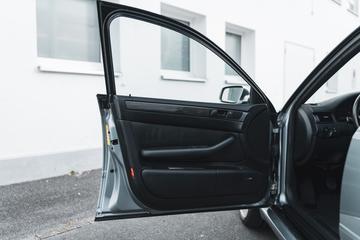 صورة مصغرة 37 لـ 2002 AUDI RS6