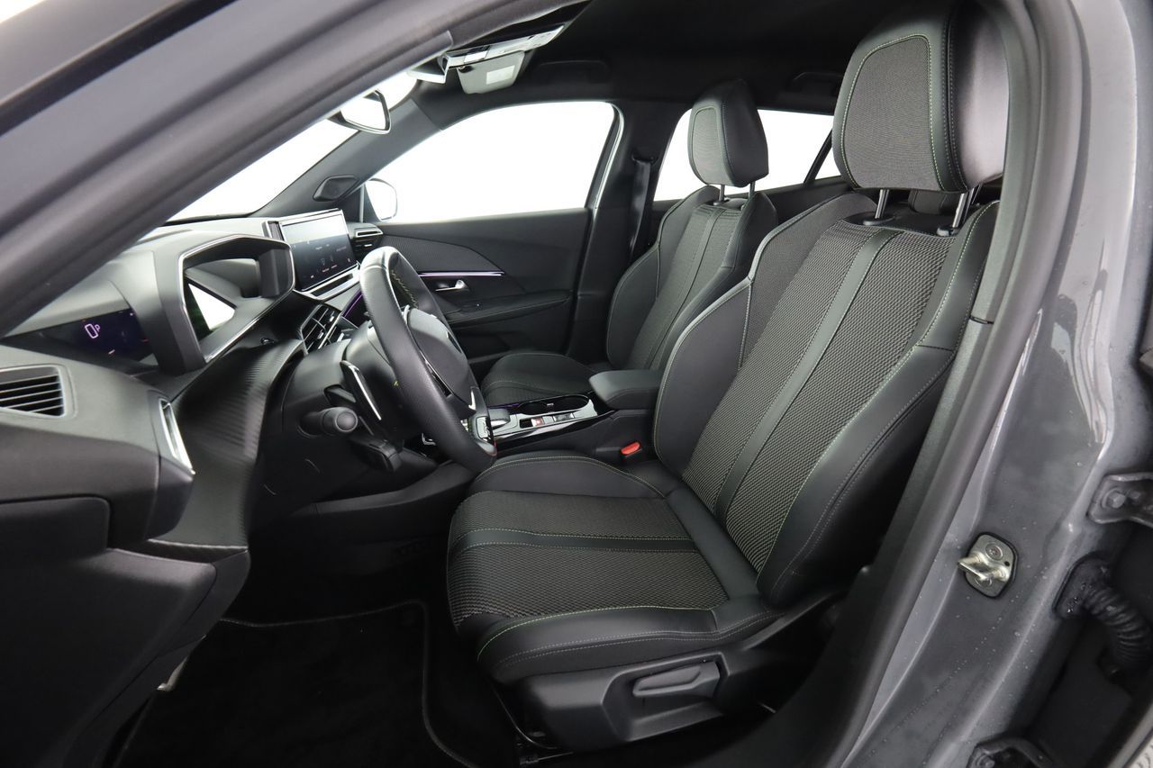 Peugeot PEUGEOT 2008 2ª serie 2008 Hybrid 136 e-DCS6 GT imagem 2