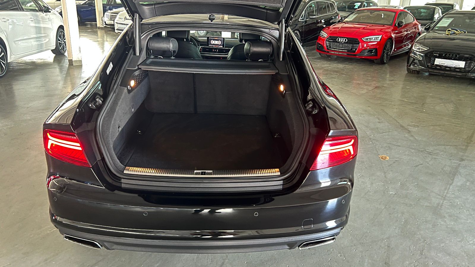 Fahrzeugabbildung Audi A7 SP QUATTRO 3X S-LINE BLACK EDITION HUD 20ZOLL