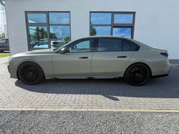 BMW 740 - 5