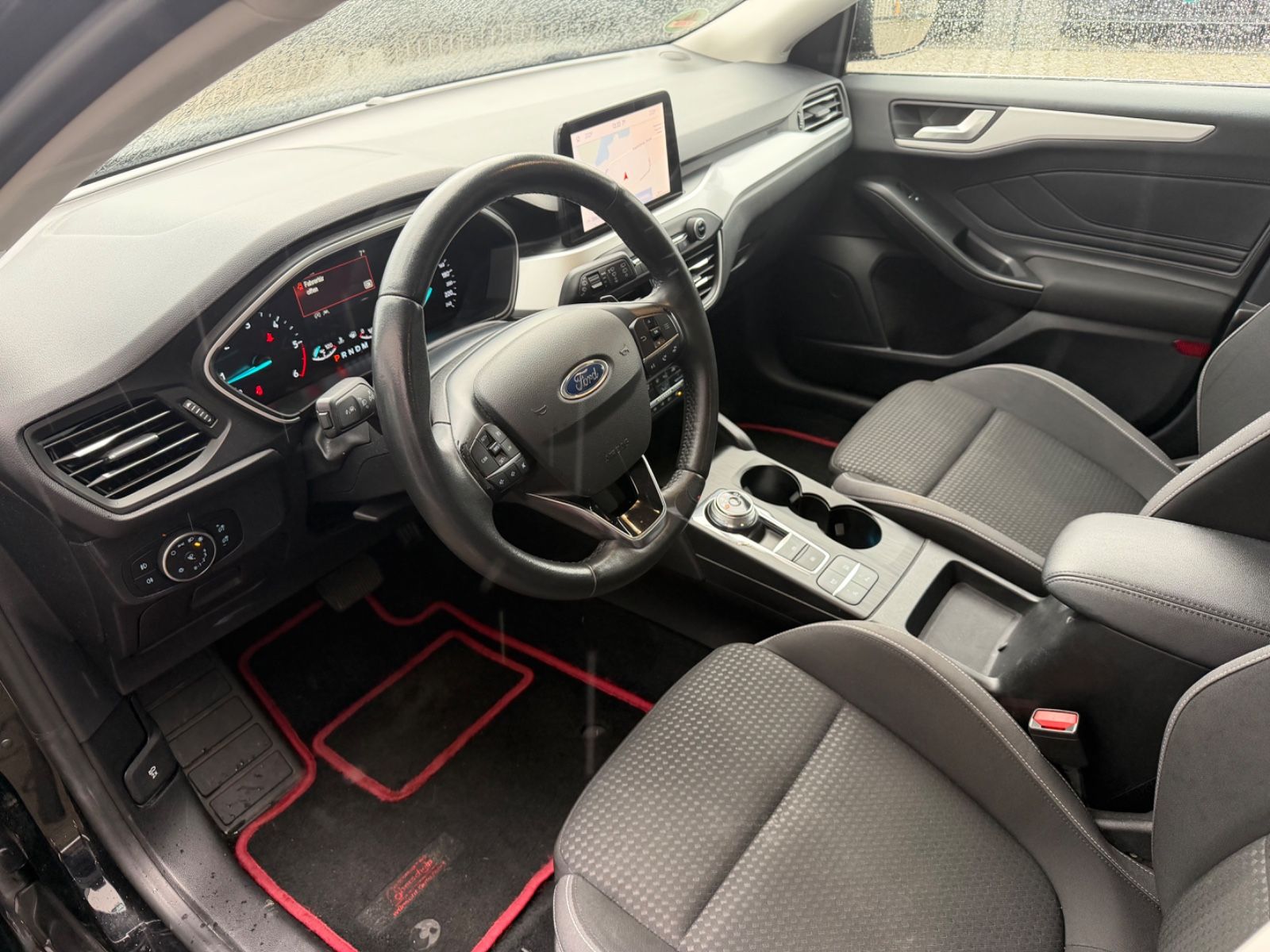 Fahrzeugabbildung Ford Focus Turnier Cool & Connect