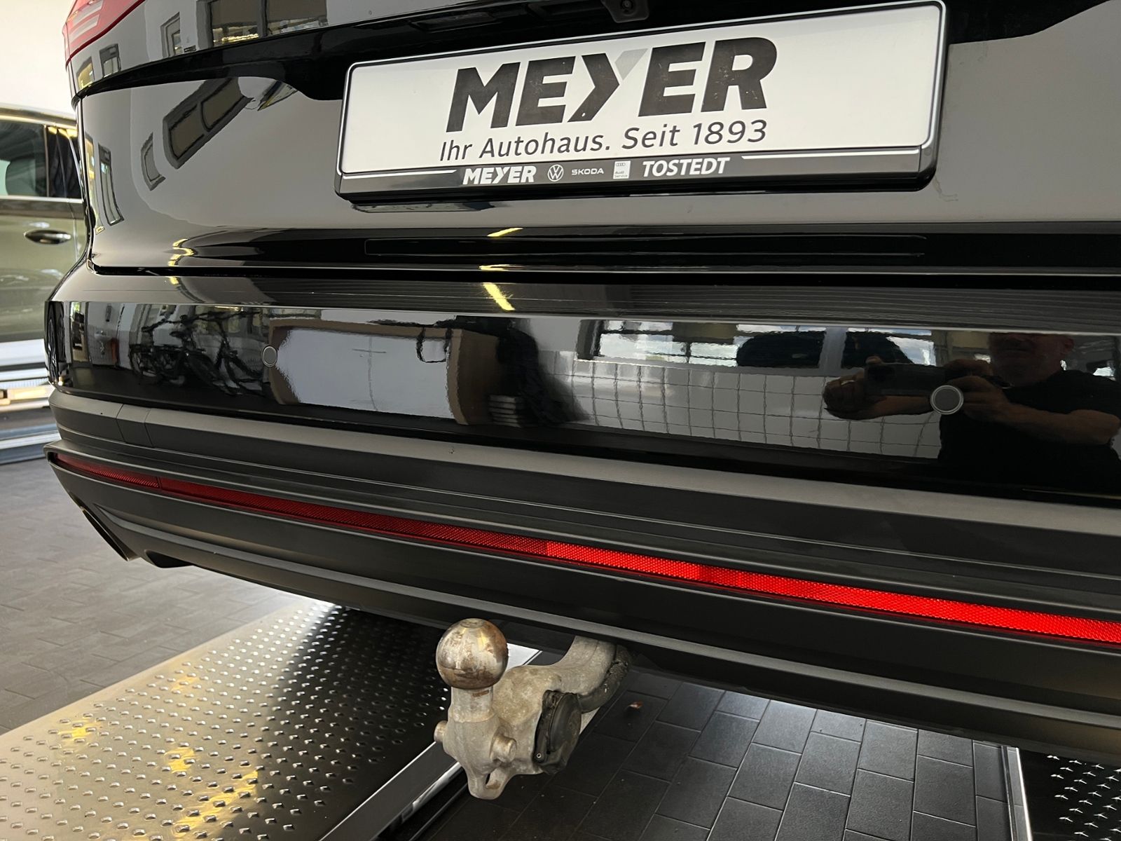 Fahrzeugabbildung Volkswagen Touareg 3.0 TDI 4MOTION *AHK, Luft, Leder, ACC,