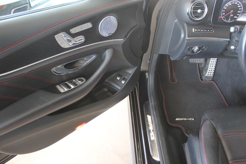 Mercedes-Benz E 43 AMG