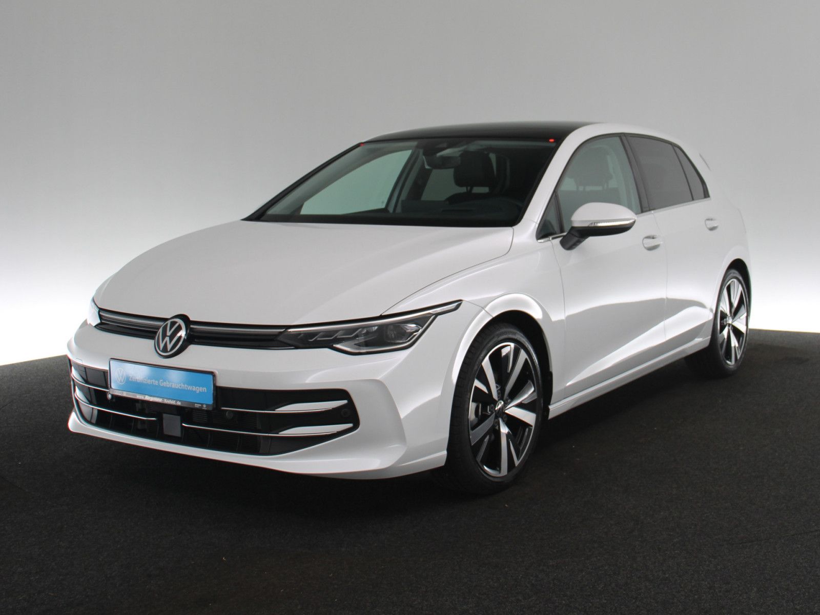 Volkswagen Golf VIII 1.5 eTSI Style AHK MATRIX-LED PANO HUD foto 2