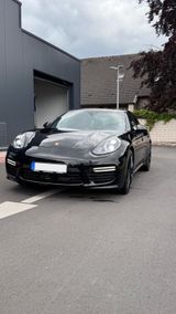 Porsche Panamera Turbo - Porsche Panamera in Köln