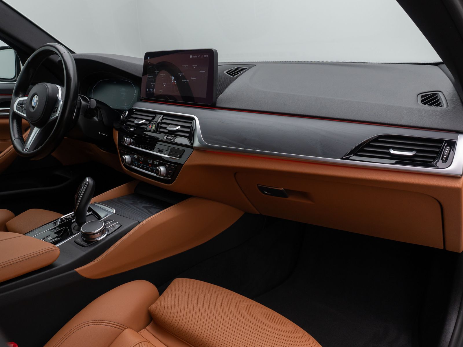 Fahrzeugabbildung BMW 520d M Sport Laser DAB Kamera 4*Klima Alarm 18"