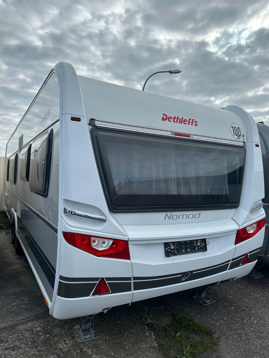 Fahrzeugabbildung Dethleffs Nomad 730 FKR - Autarkie Monster - Voll!!!