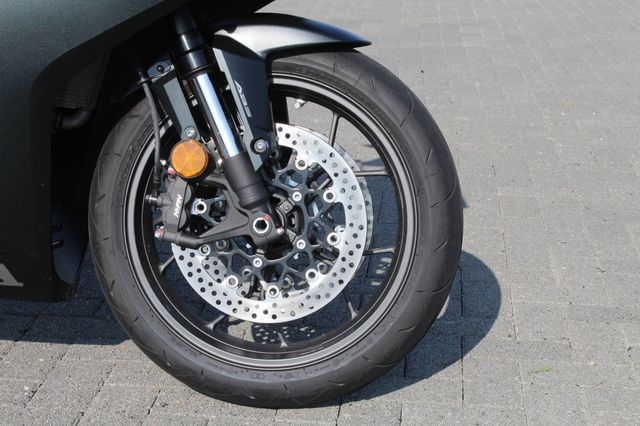 Honda R e-Clutch