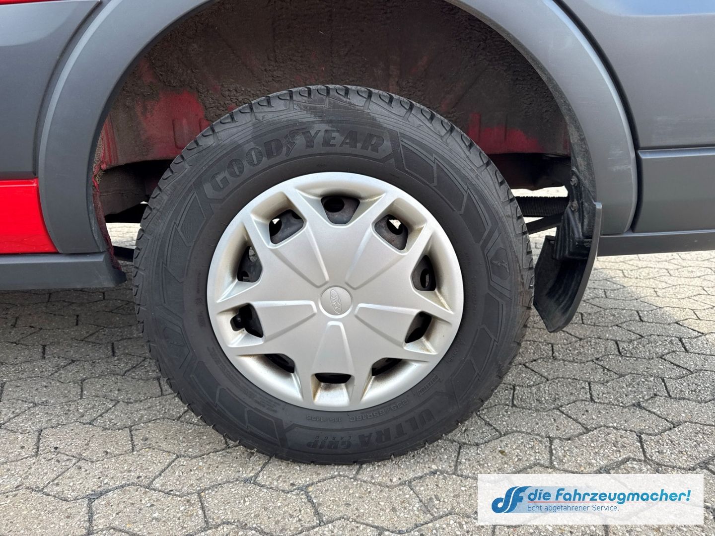 Fahrzeugabbildung Ford Transit Kombi 350 L3 Trend 2.2 TDCi DPF *7200 *K