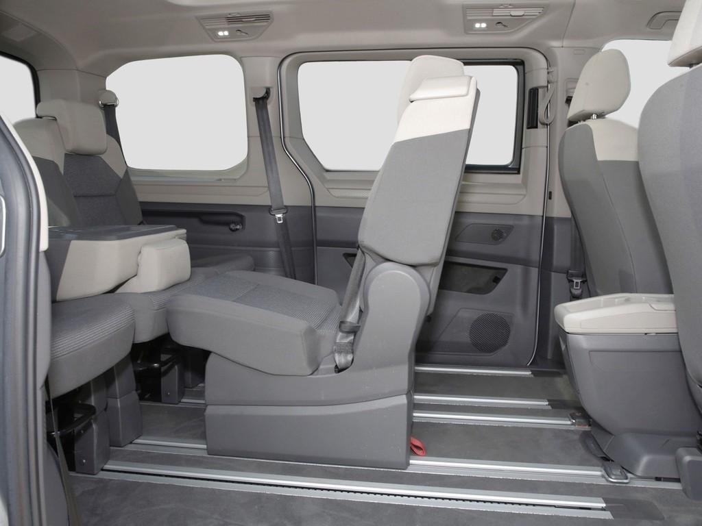 Volkswagen T7 Multivan 2.0 TDI 17" Matrix Standheizung Vis 