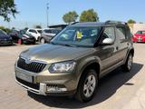 Skoda Yeti Ambition Outdoor 2.0 TDI 4x4 DSG Xenon - Skoda Yeti: Grün