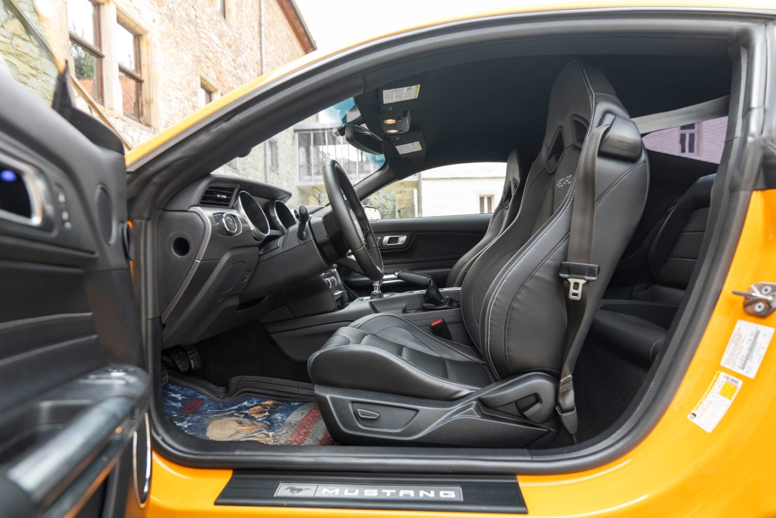 Fahrzeugabbildung Ford Mustang GT 5.0L RECARO TOTW LED KAM NAV