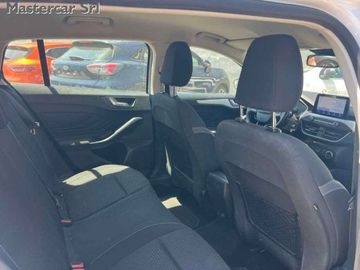 Ford Focus - 11
