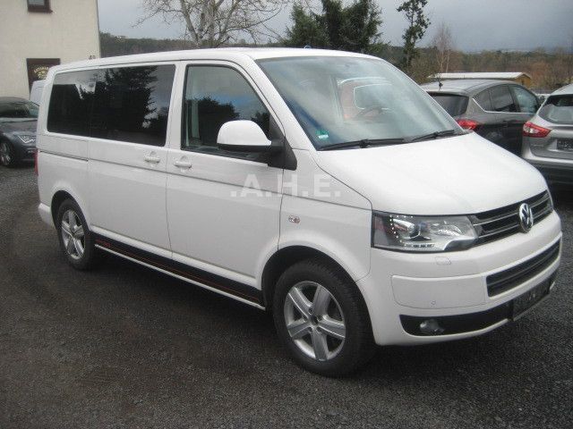 Volkswagen T5 Caravelle 2.0 TDI*KLIMAAUT*XENON*NAVI*TEMPO*