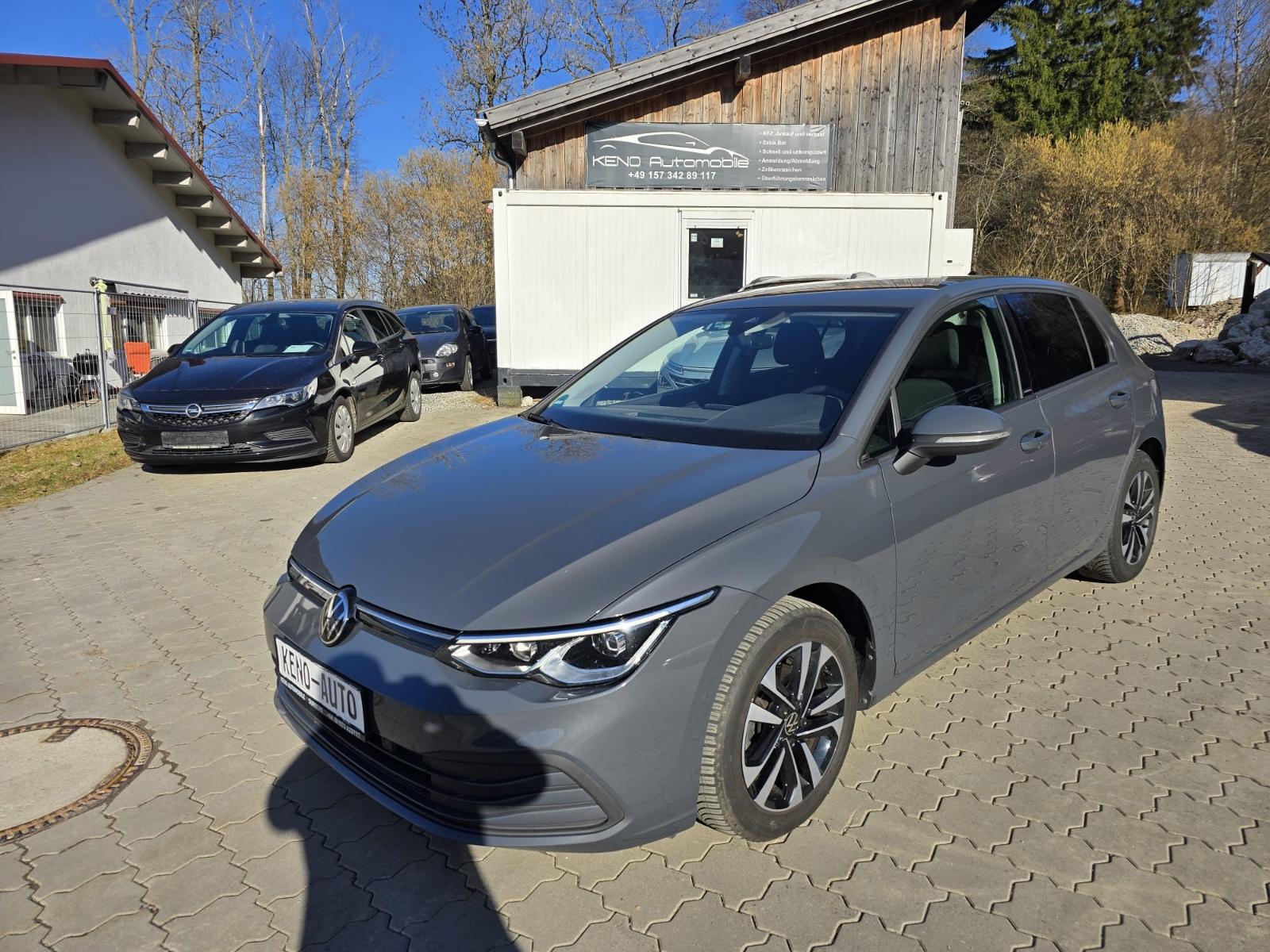 Volkswagen Golf VIII Lim. United