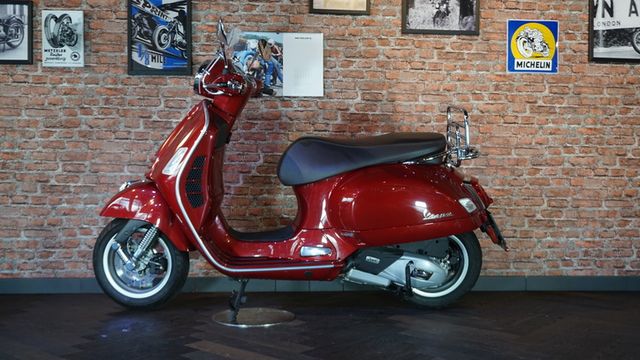 Vespa GTS 125 TOURING i-get ABS 