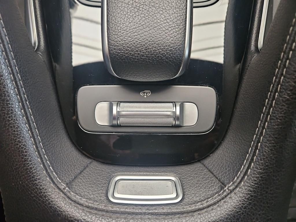 Fahrzeugabbildung Mercedes-Benz GLE 300 d 4M AMG Airmatic ACC Memo LED SHZ Sport