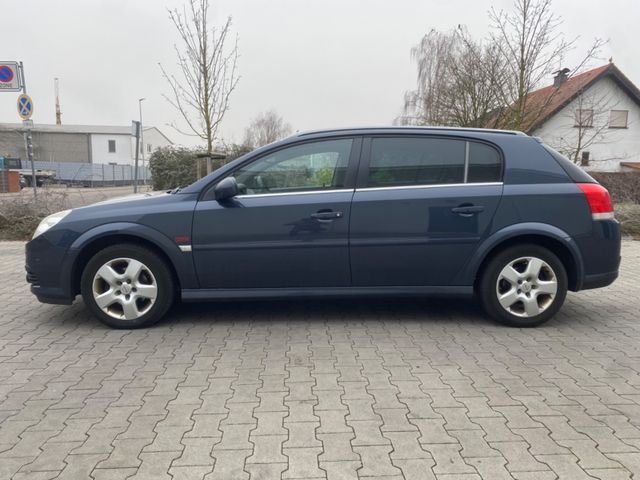 Opel Signum Edition Plus. Top Zustand.