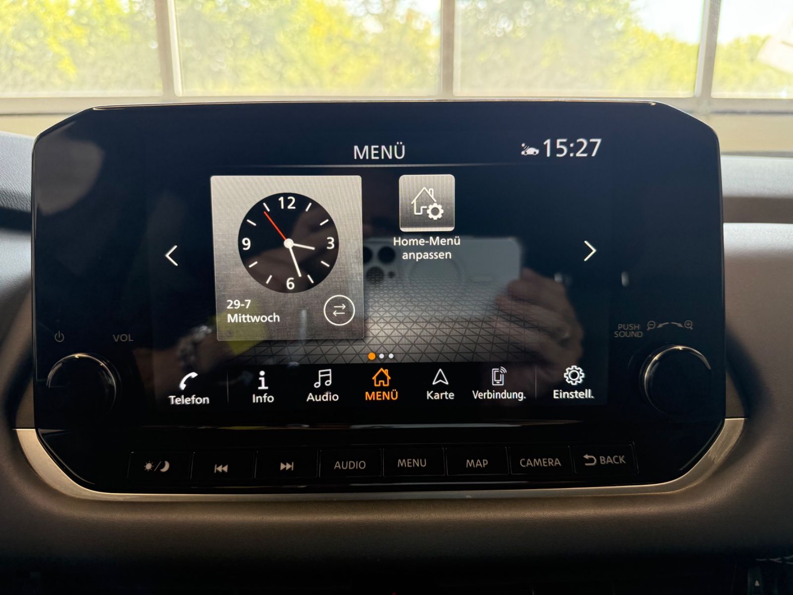 Fahrzeugabbildung Nissan Qashqai Tekna MHEV; Autom.,HUD,Teilleder,AHK