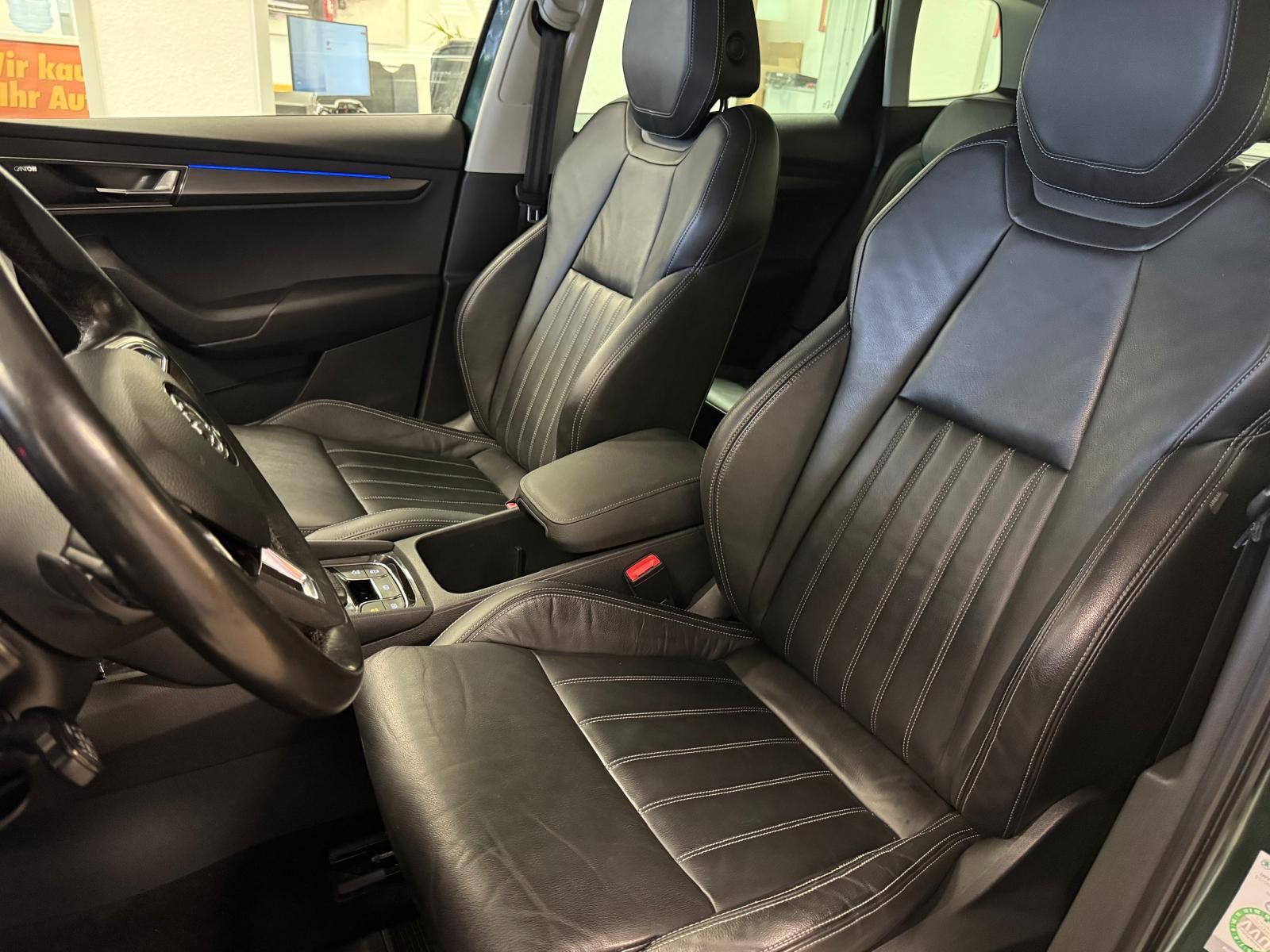 Fahrzeugabbildung SKODA Karoq Style 4x4 / AHK/ALLRAD/LED/KAMERA/LEDER