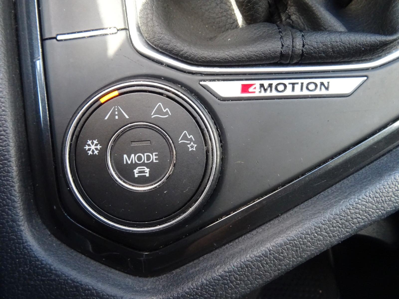 Volkswagen Tiguan Highline 4Motion LED NAVI PANO PDC ACC