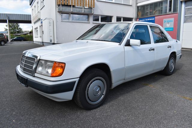 Mercedes-Benz 230 E W124 Limousine Automatik Klima TÜV 09/2026