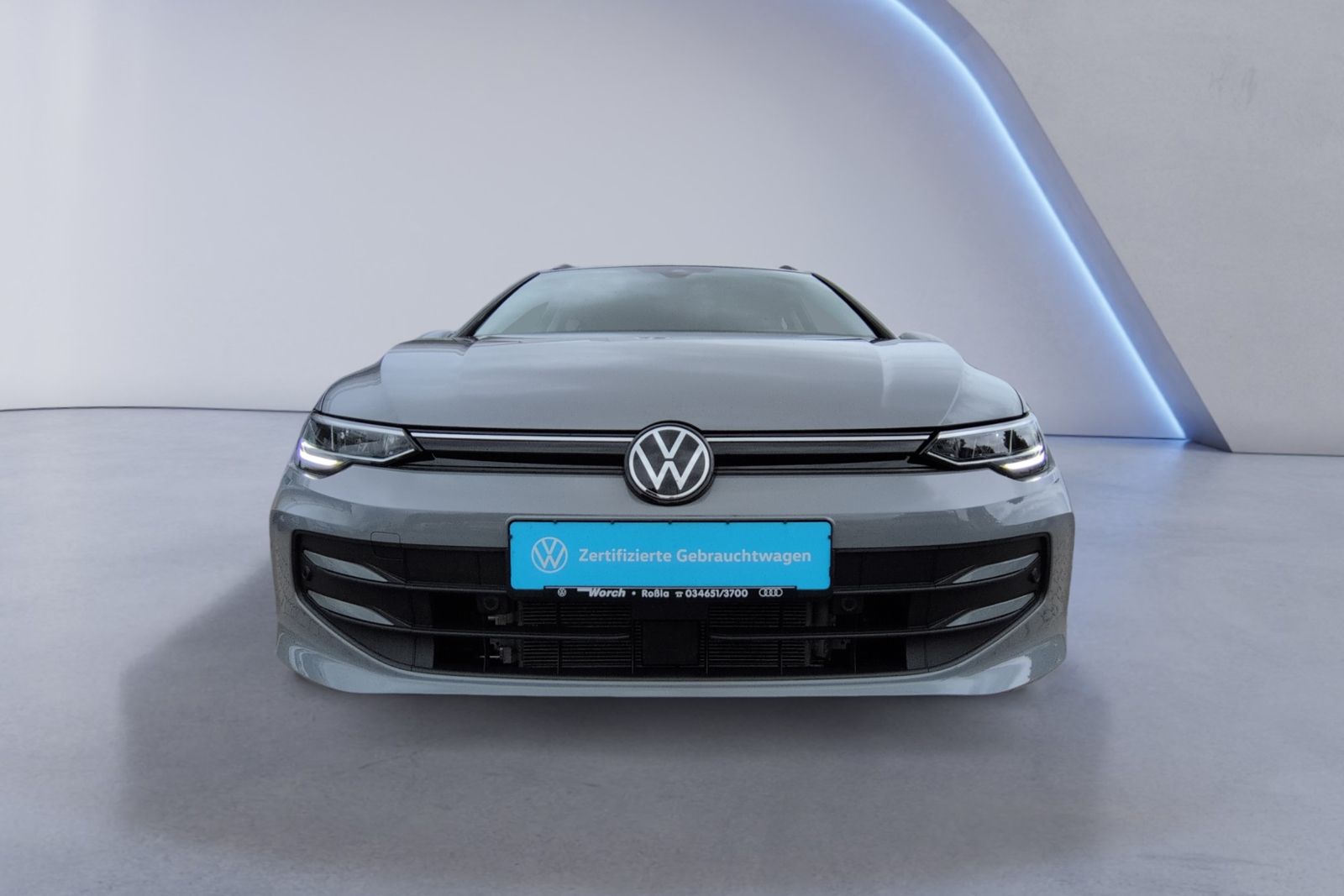 Golf VIII Variant 1.5TSI DSG LED+SHZ+LENKRADHZG