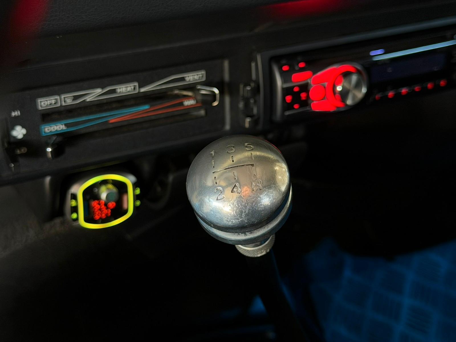 JEEP WRANGLER - 2.5l - 121 CV - BVM - CARNET D'ENTRETIEN