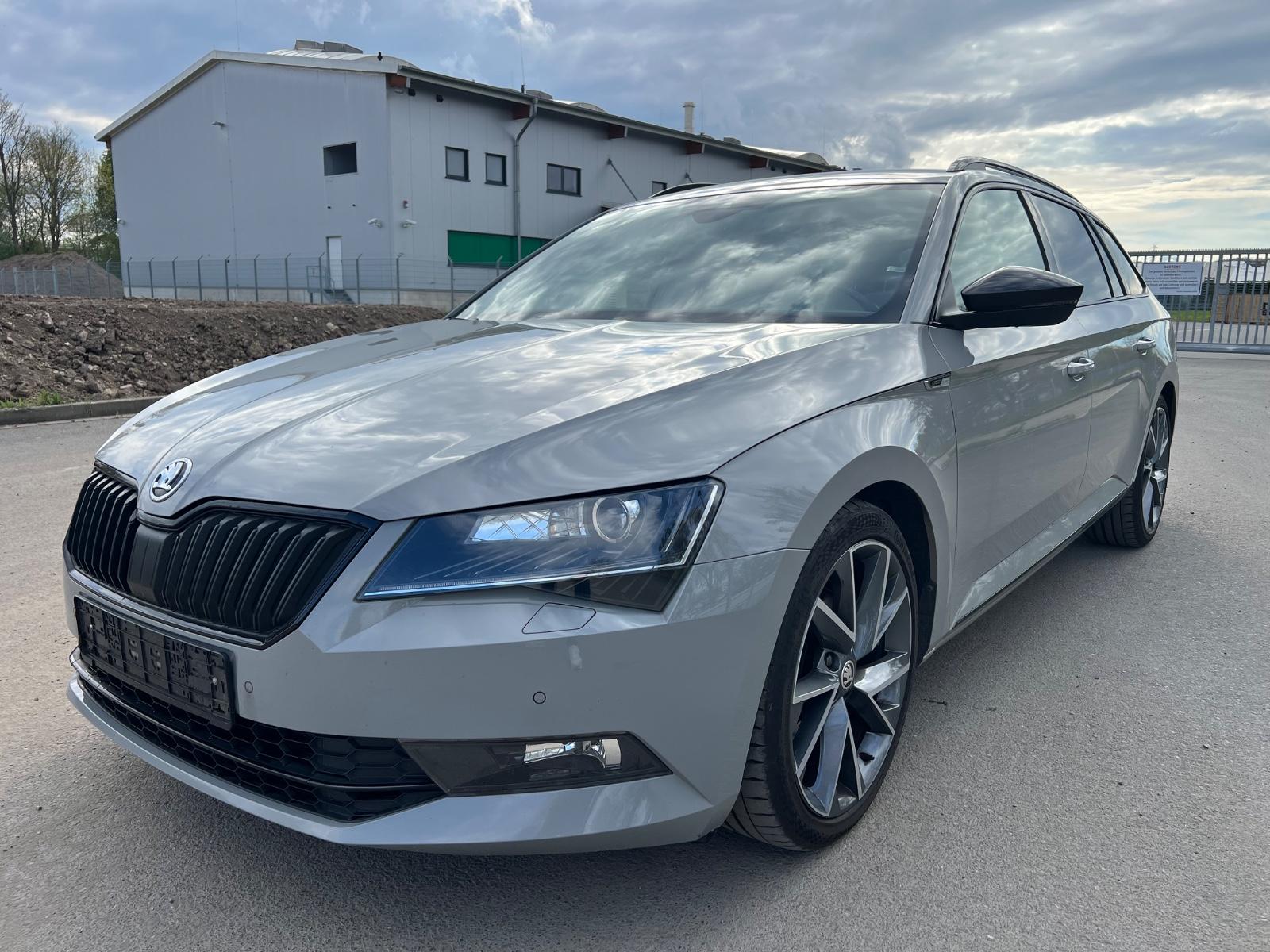 Skoda Superb Combi Sportline 4x4Xenon Automatikgetribe
