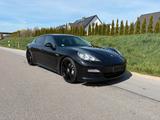 Porsche Panamera 4S *Motor hat erst  90tkm*
