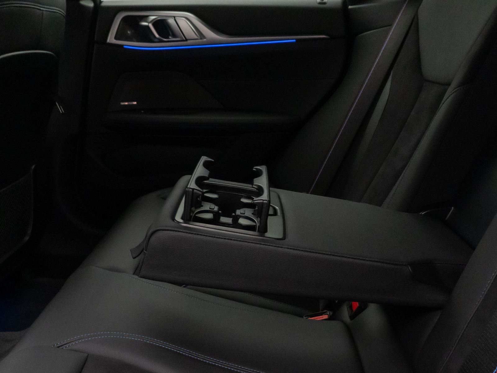 Fahrzeugabbildung BMW 420 Gran Coupé M SportPro HUD Kamera DAB H/K AHK