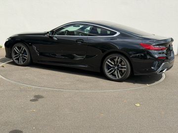 BMW M850 - 8