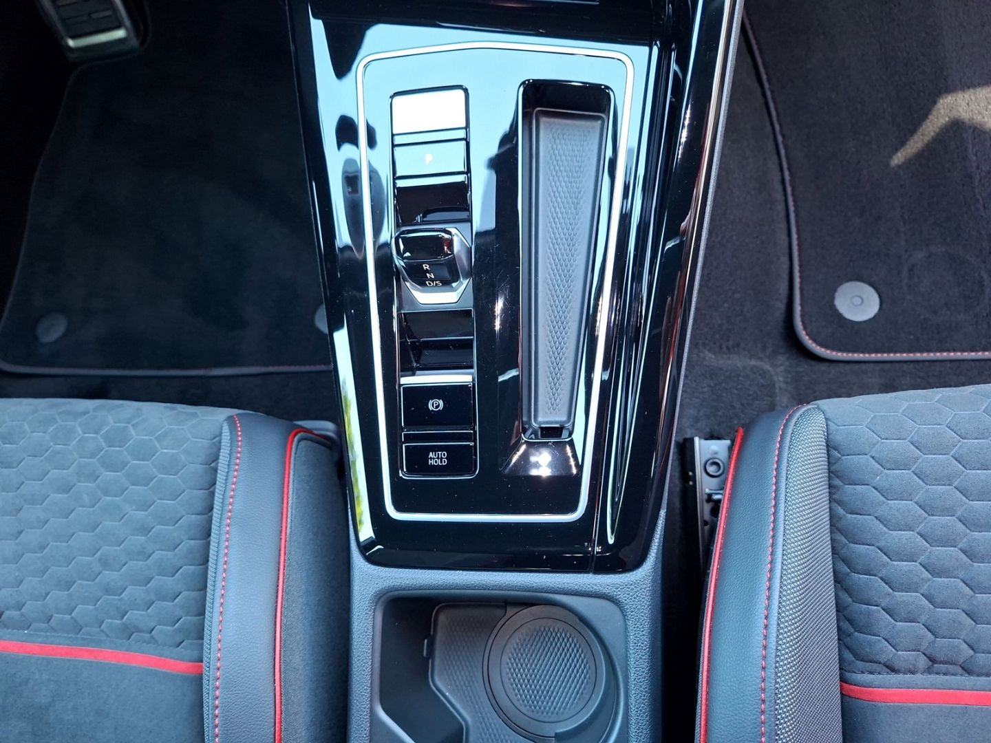 Golf VIII GTI Clubsport 2.0 *Kamera*Keyless*HUD*