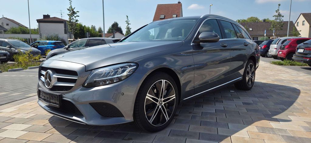 Image of Mercedes-Benz C 300