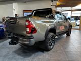 Toyota Hilux Double Cab Invincible 4x4 Spezial - gebrauchte Toyota Hilux aus dem Jahr 2021