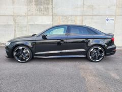 AUDI RS3 Limousine 2.5 TFSI quattro *black Edition