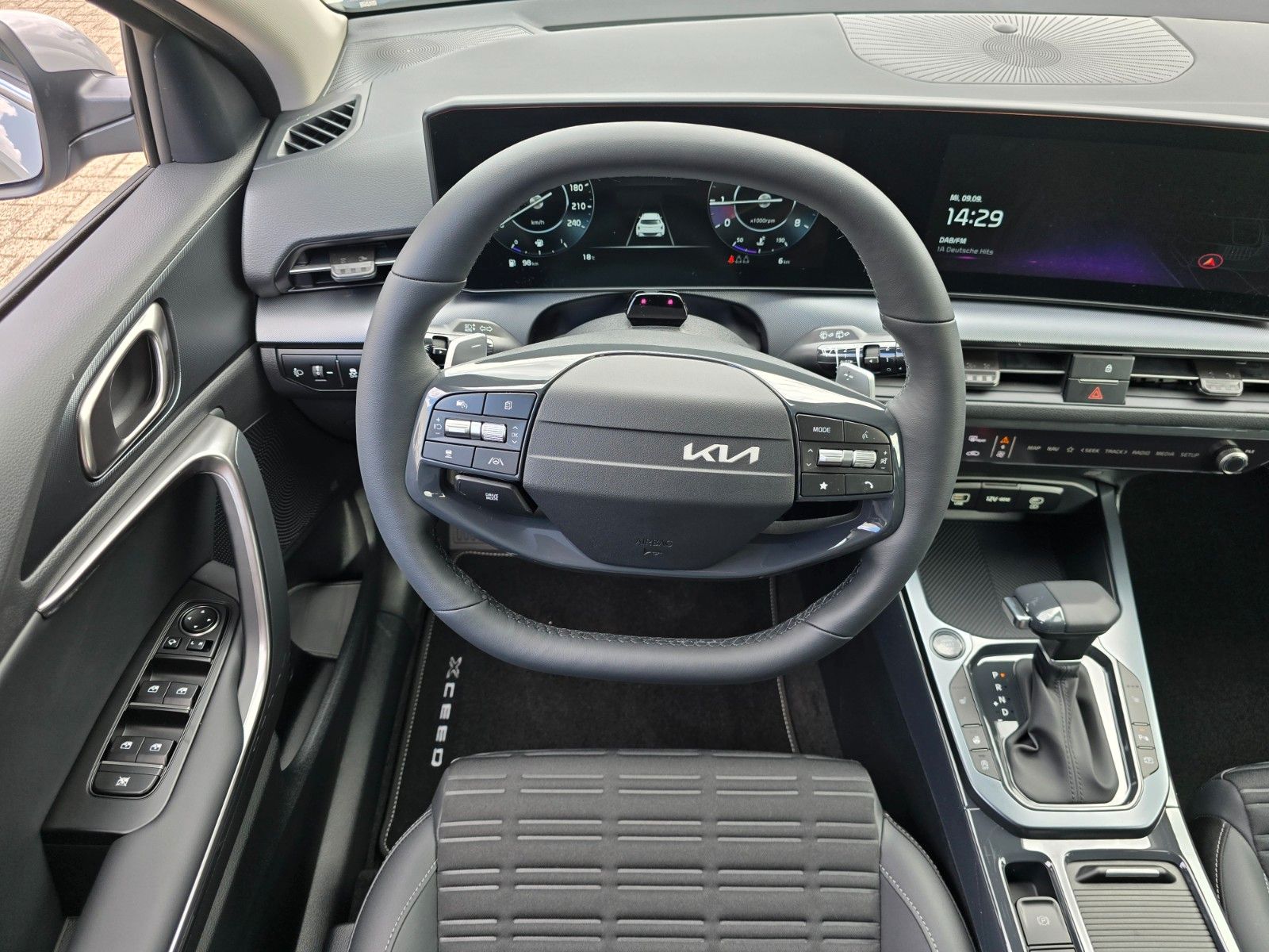 Fahrzeugabbildung Kia XCEED 1.6T 150 DCT VIS KOM+ TEC SD 18"