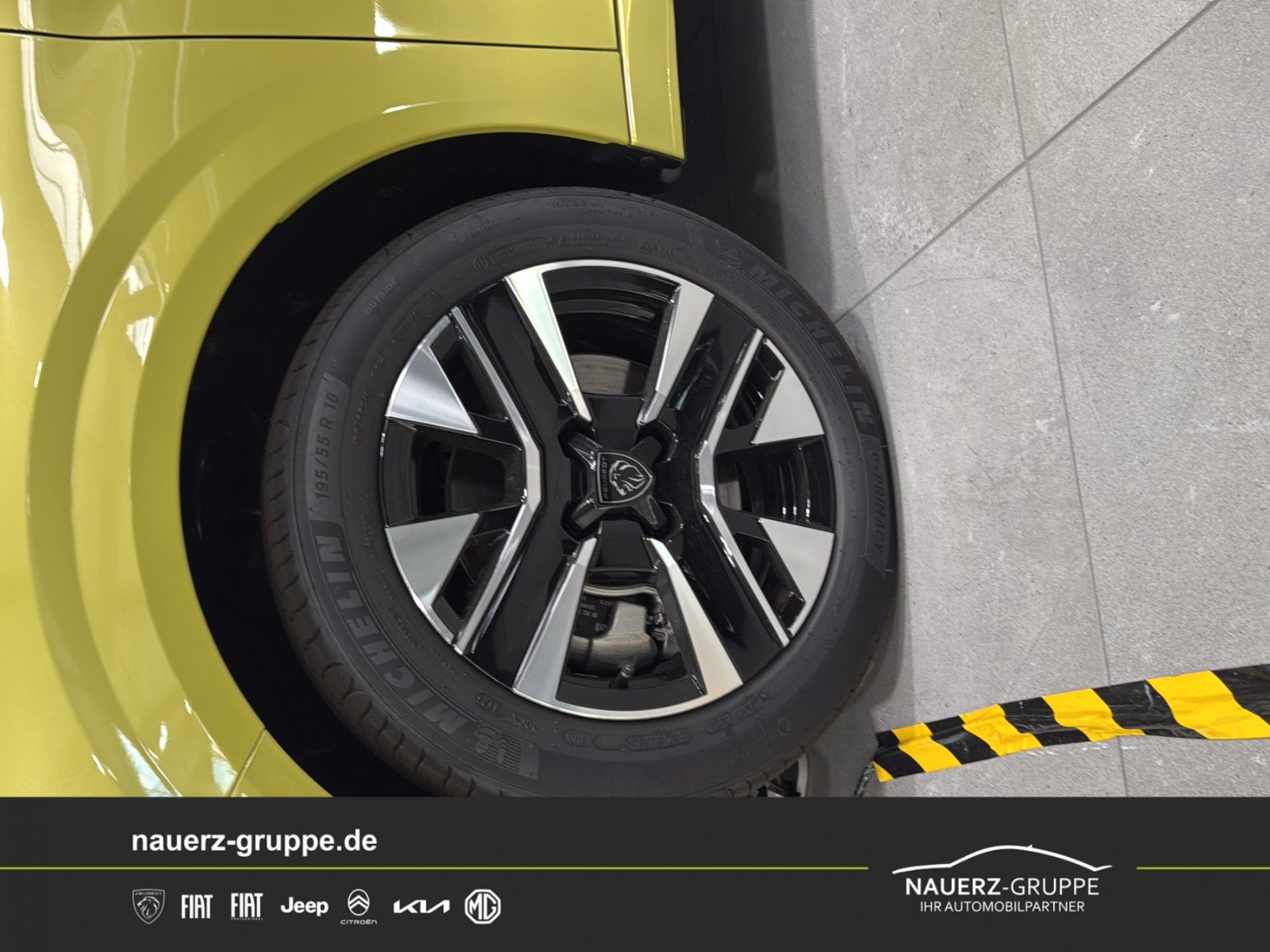 Fahrzeugabbildung Peugeot 208 e- Style