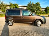 Volkswagen Caddy 1,2TSI BMT Trendline NAVI SHZ PDC 8-fach - Volkswagen Caddy aus 2016