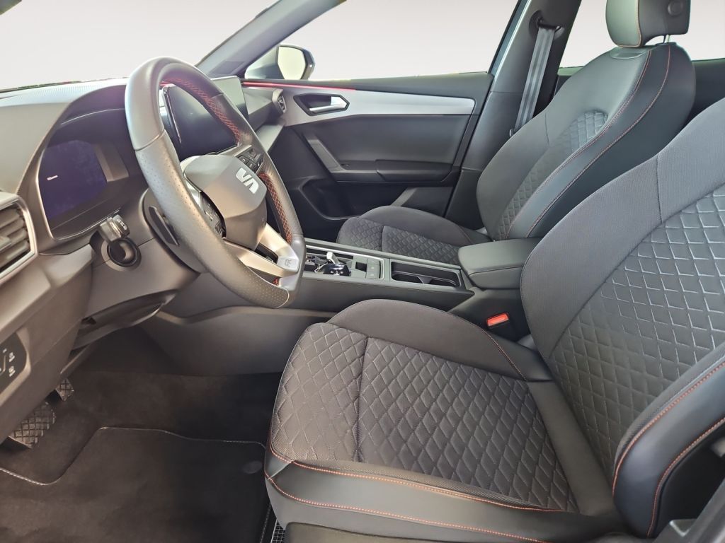 Fahrzeugabbildung SEAT Leon 1.5 eTSI ACT OPF DSG FR