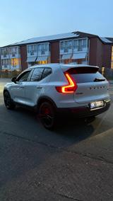 Volvo XC40 T5 AWD 360 ACC Momentum Black Harman Kardon - Volvo XC40 in Mönchengladbach
