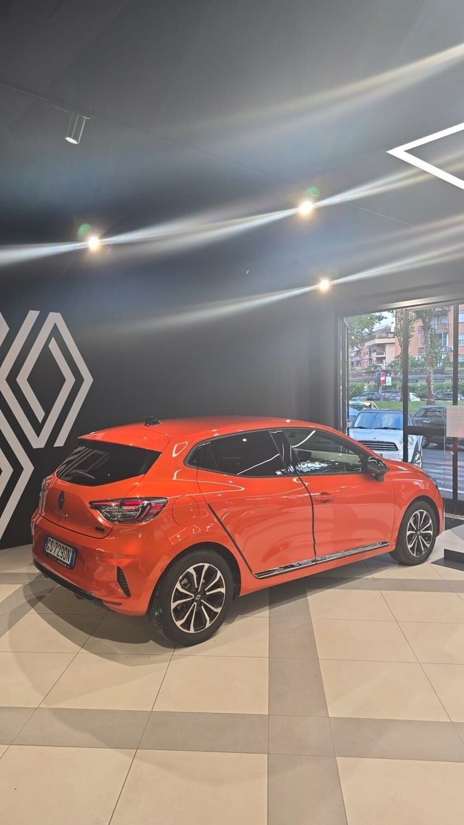 Other Renault Captur Captur F. Hybrid E-Tech 145 CV TE imagem 3