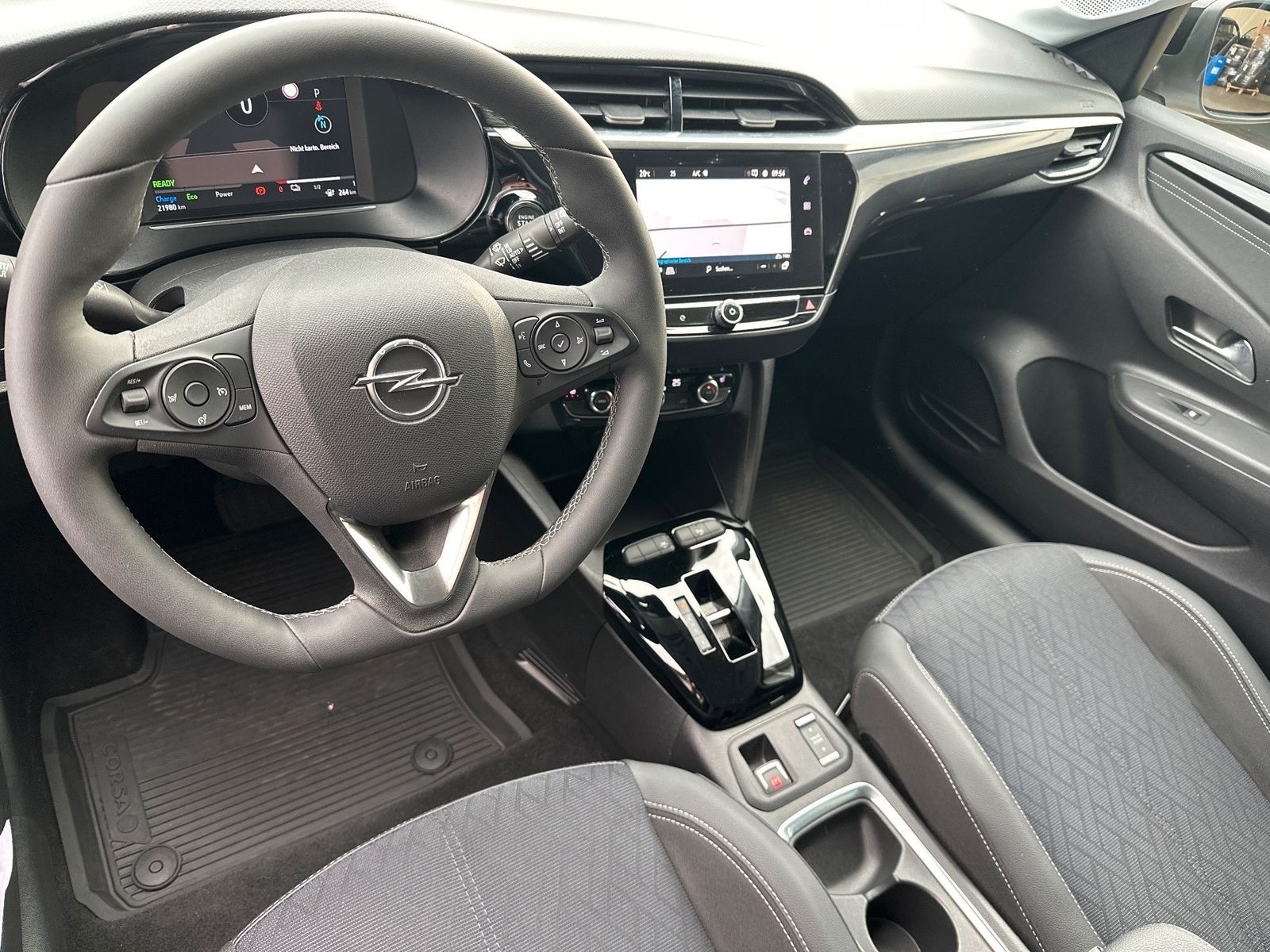 Fahrzeugabbildung Opel Corsa e Elegance NAV+LED+KAMERA+SHZ+VCOCK+TOTW