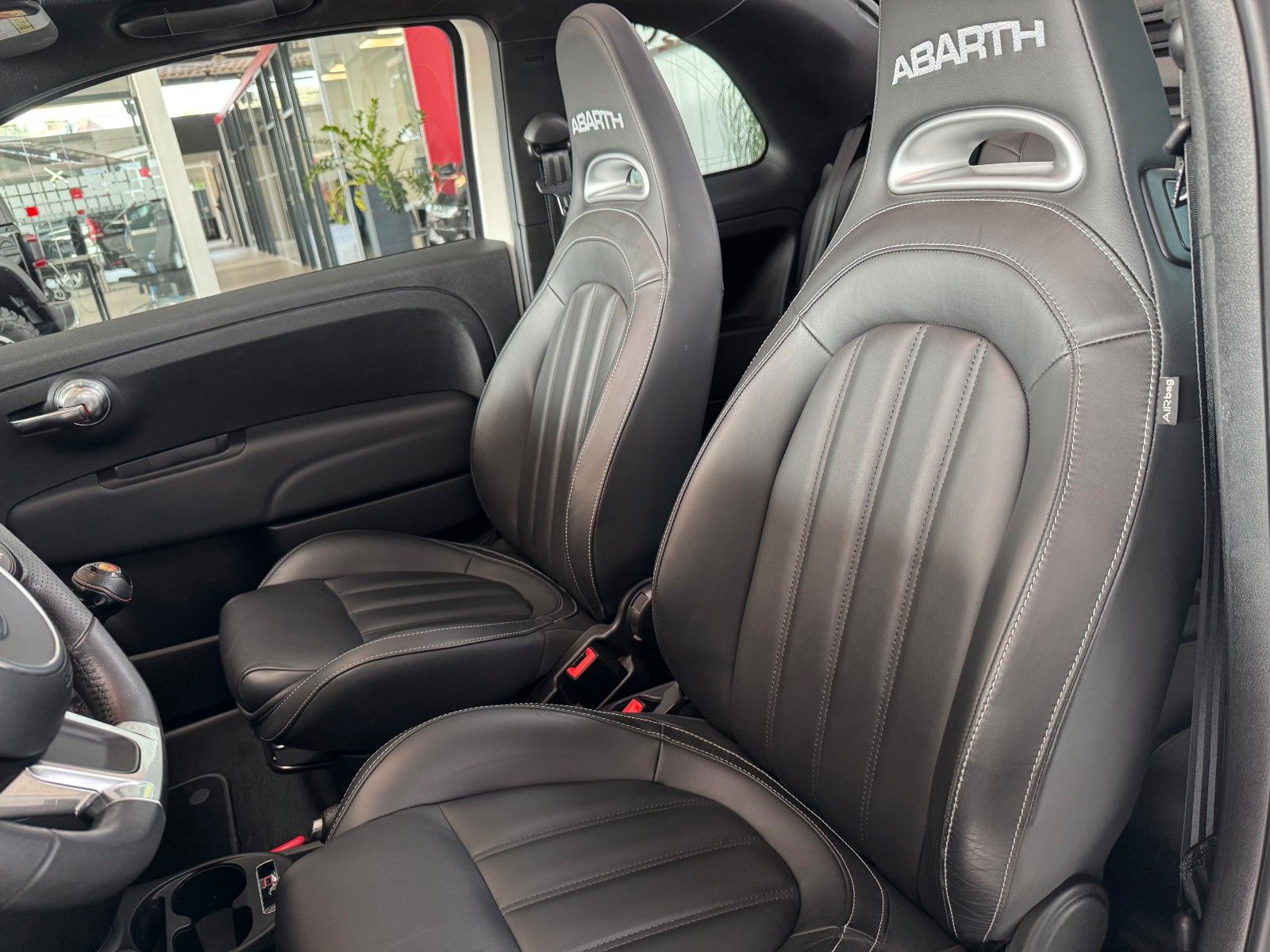 Fahrzeugabbildung Abarth 500 Cabrio 595 C Turismo 70th Anniversary