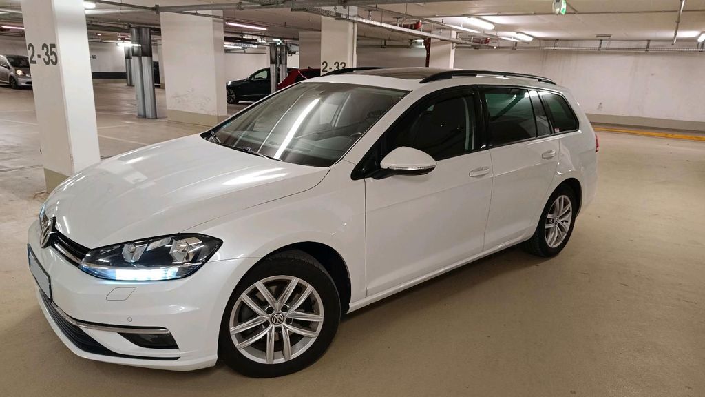 Image of Volkswagen Golf