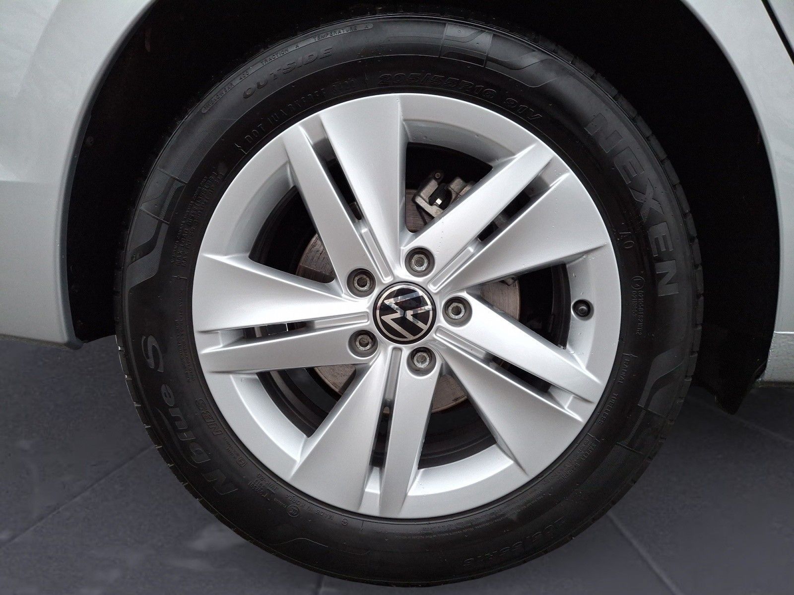 Volkswagen Golf - Bild 11